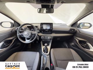 TOYOTA Yaris 1.0 trend 9