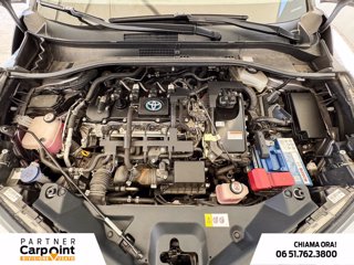 TOYOTA C-hr 1.8h business e-cvt 12